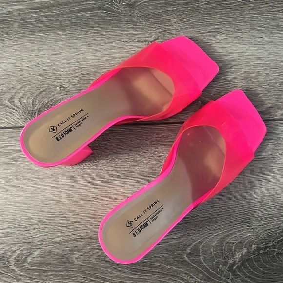 Call it Spring hot pink heeled mules size 8.5 - Picture 6 of 7